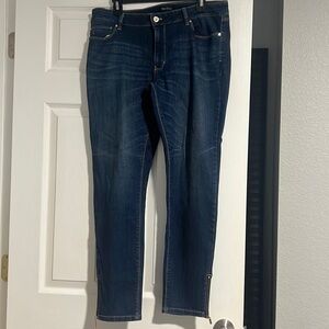 White House Black Market - 12R - Skinny Leg